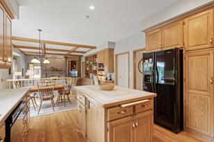 8283 Emerald Ln - Photo 36