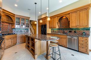 1426 Salem Ln SW - Photo 6