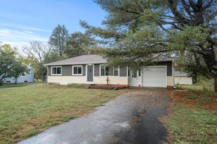 231 Elm St - Photo 12