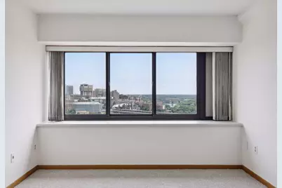 1920 S 1st Street #1406, Minneapolis, MN 55454 - Photo 10