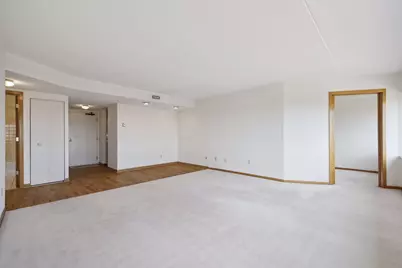 1920 S 1st Street #1406, Minneapolis, MN 55454 - Photo 8