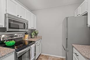 1560 Helmo Ave N - Photo 8