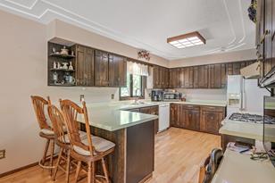 4041 Clover Ave - Photo 6