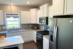 2942 Ironwood Blvd - Photo 4