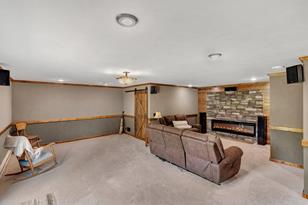 808 Second St SE - Photo 16