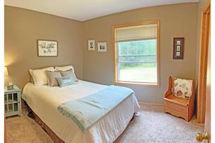 1838 Grotte Ave NE - Photo 4