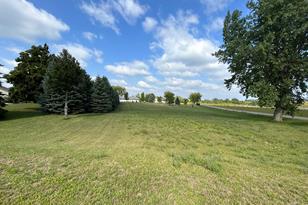 6007 Rolling Hills Dr SW, Montevideo, MN 56265 - Photo 4