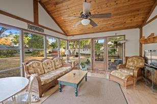 1345 Valley St - Photo 10