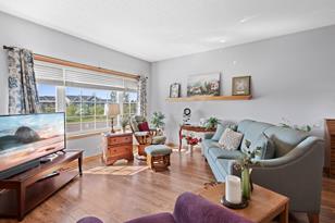 345 Roosevelt St S - Photo 16