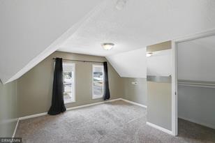 541 Manomin Ave - Photo 10