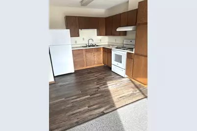 124 E Summit Avenue, Fergus Falls, MN 56537 - Photo 4