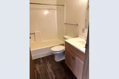 124 E Summit Avenue, Fergus Falls, MN 56537 - Photo 14