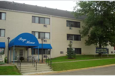 221 E Cavour Avenue, Fergus Falls, MN 56537 - Photo 1