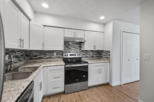 740 W Village Rd - Photo 14