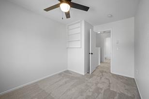 740 W Village Rd - Photo 24