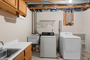 1290 Hilltop Ct - Photo 24