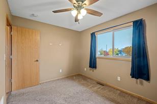 1576 Cedar Dr S - Photo 18