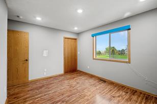 1576 Cedar Dr S - Photo 16