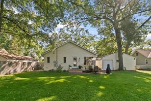 7910 Greenfield Ave - Photo 36