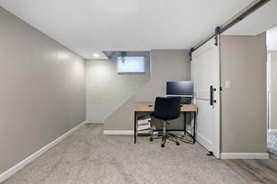 7910 Greenfield Ave - Photo 22