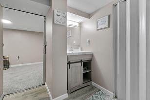 7910 Greenfield Ave - Photo 28