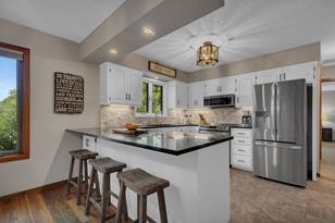 10710 Garden Cir - Photo 12