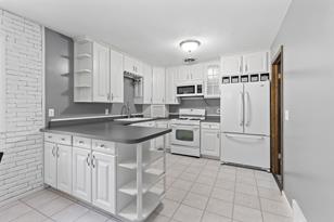 921 Whitney Dr - Photo 8