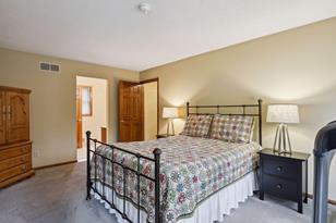 4862 Windsor Ct - Photo 8