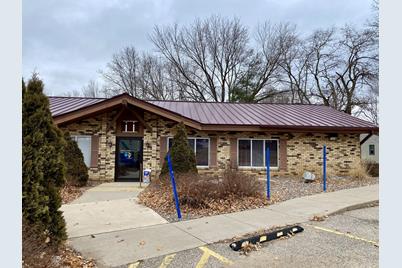 232 E Springer Avenue, Elmwood, WI 54740 - Photo 8