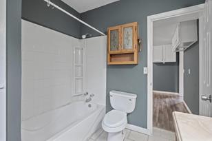 852 Jackson St - Photo 8