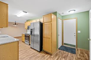 9847 Hamlet Ln S - Photo 14