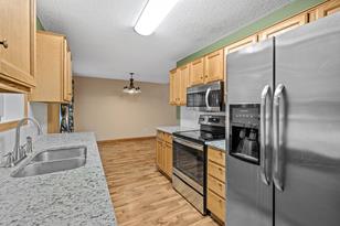 9847 Hamlet Ln S - Photo 10