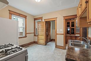 556 Charles Ave - Photo 4