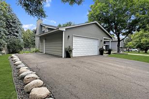 11046 Quebec Ave N - Photo 12