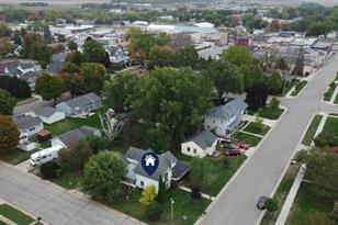 208 3rd Ave NW - Photo 6