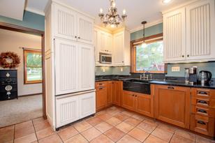 711 W Wheelock Pkwy - Photo 36