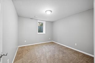 1311 Carnelian St N - Photo 22