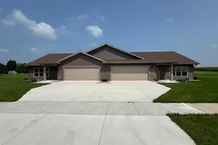 2214 Red Bird Ln, Fairmont, MN 56031 - Photo 1