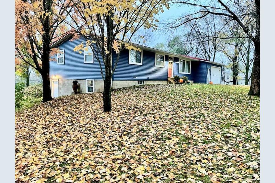 59451 390th Ave, Zumbro Falls, MN 55991 MLS 6452020 Coldwell Banker