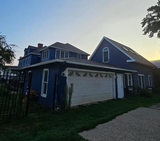 425 Prospect St, Rushford Village MN  55962-9502 exterior