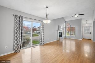 1114 Pecks Woods Dr - Photo 6