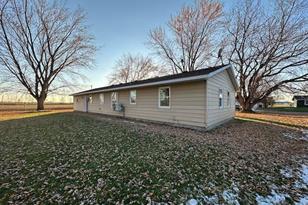 205 5th Street NW - Photo 14