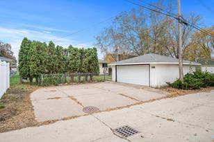 153 Poplar St E - Photo 32