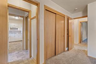 153 Poplar St E - Photo 10
