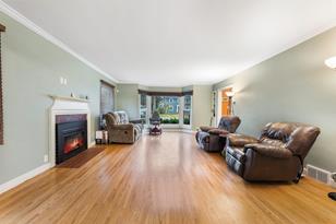 619 10th St SW - Photo 14