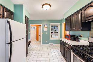 619 10th St, Willmar, MN 56201-3146