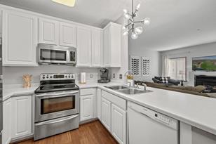 3844 Abercrombie Ln - Photo 6