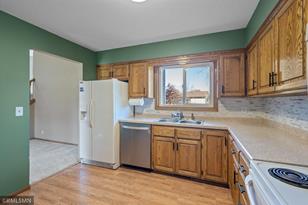 1772 Hinton Trail N - Photo 4