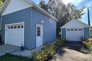 220 W 2nd St - Photo 4