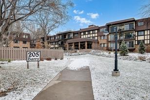 205 Barry Ave S - Photo 12